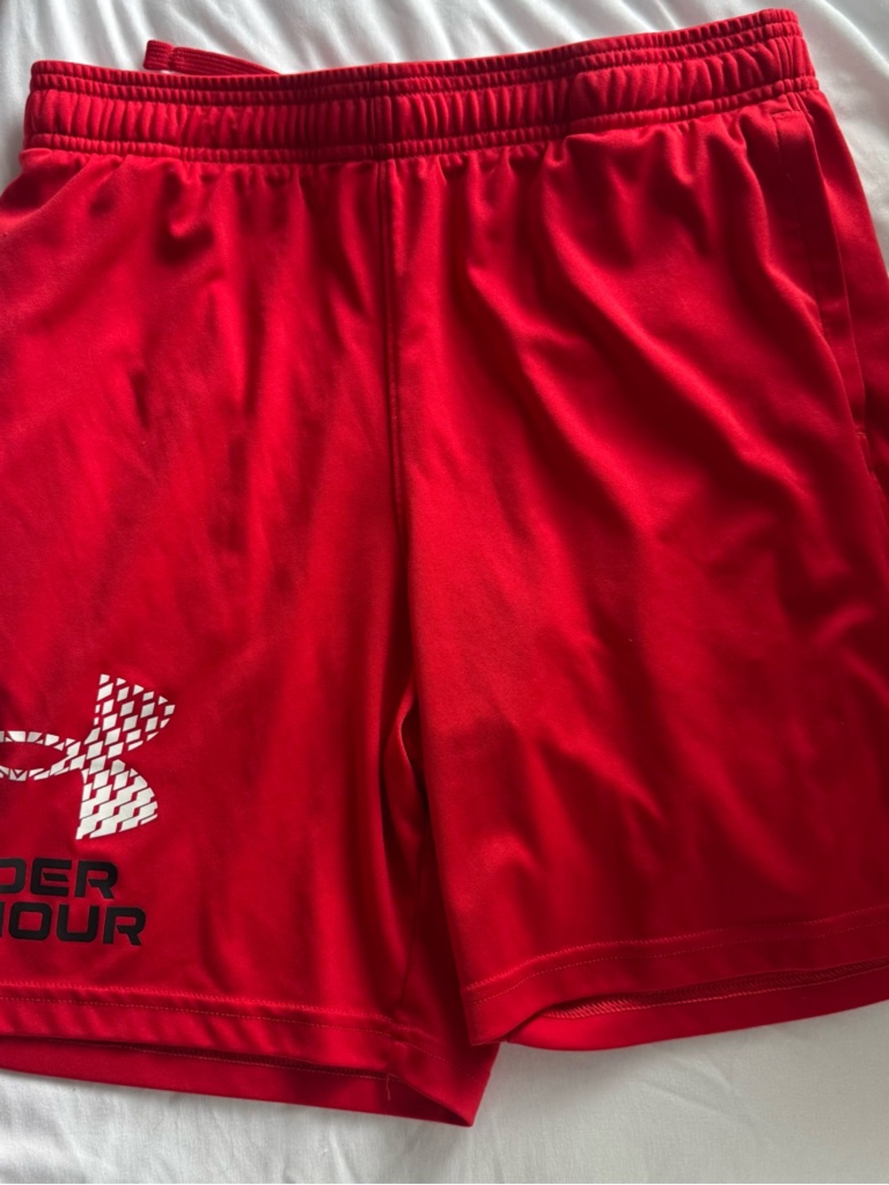 Under Armour Shorts with Logo Boy’s XL